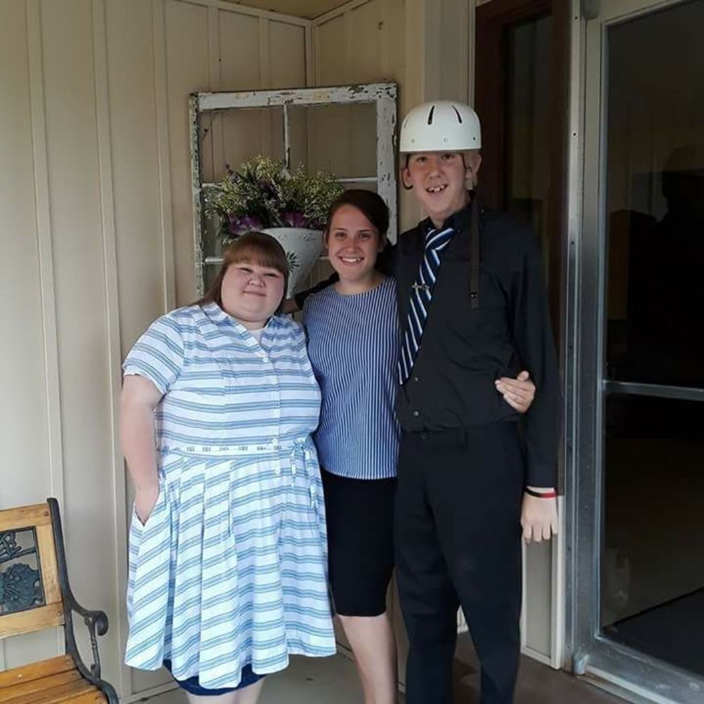 Meet your Posher, Latina